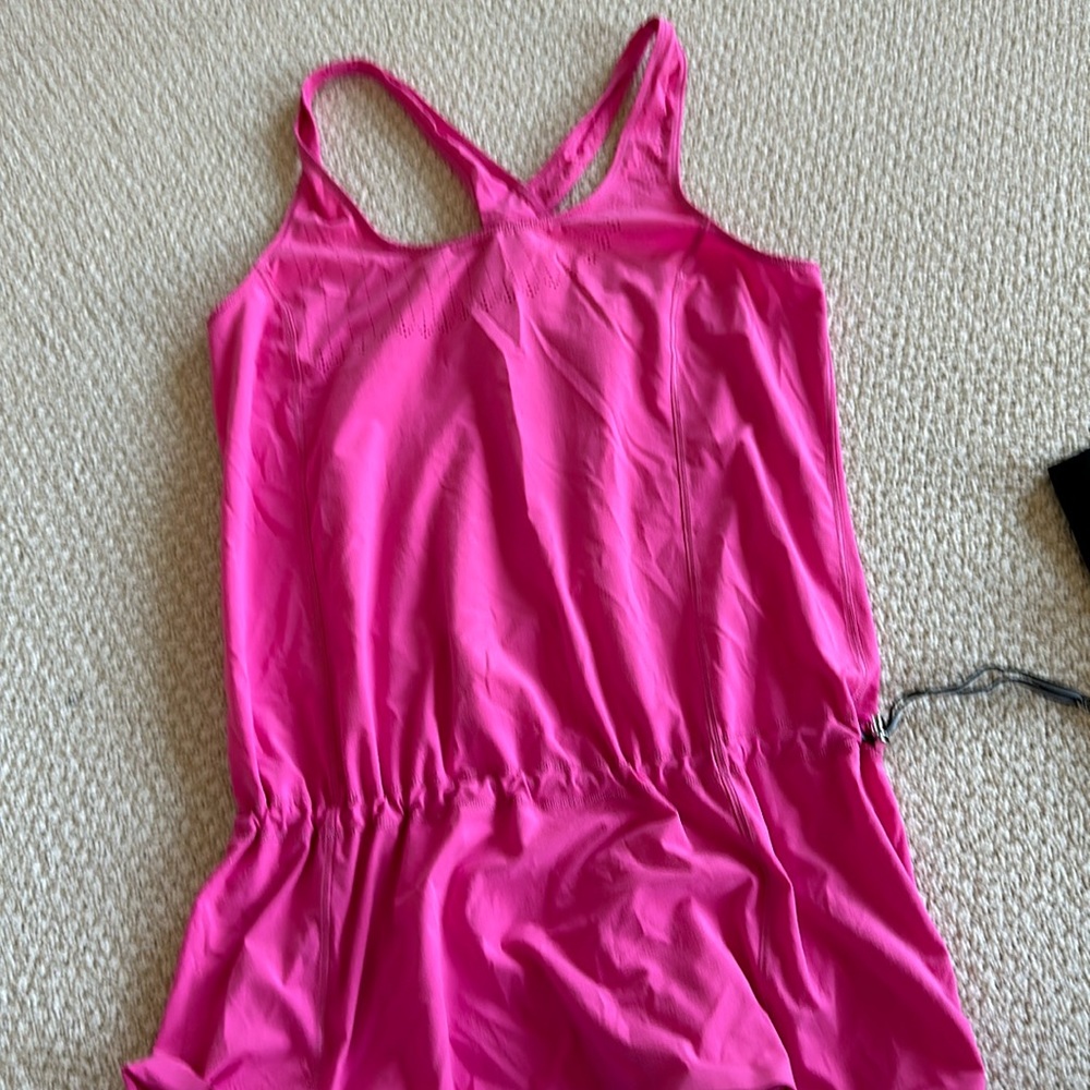Lululemon top